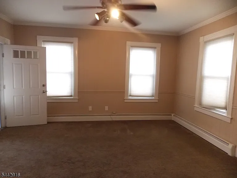 43 E Somerset St — Photo 5