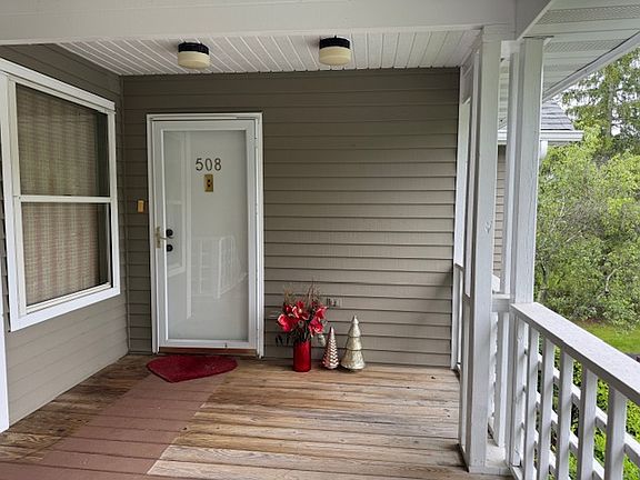 2nd image of 508 Continental Dr #508