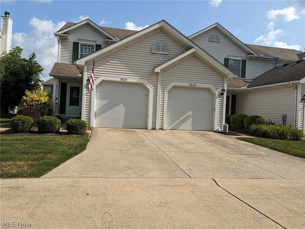 3809 Laurel Rd photo 1