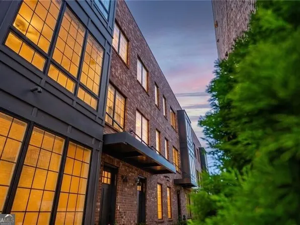 287 Castleberry Hill Walk SW, Atlanta, GA 30313