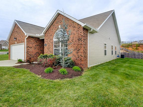 2nd image of 2335 Ancient Oak Ln