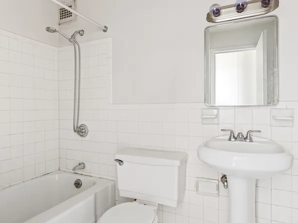 180 Park Row image 13 of 17