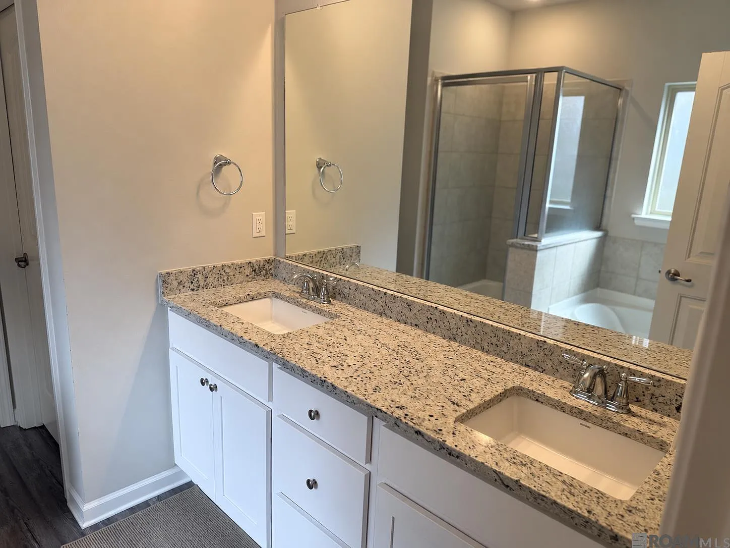 4 bed, 3089 sqft, $2,600 — Photo 2