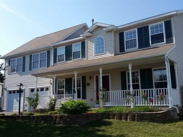 2 Wilson Ln, Cohoes, NY 12047