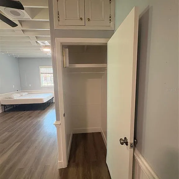 976 SW Hamlet Cir E #E — Photo 8