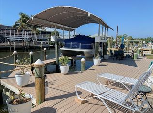 11580 Dogwood Ln, Fort Myers Beach, FL 33931