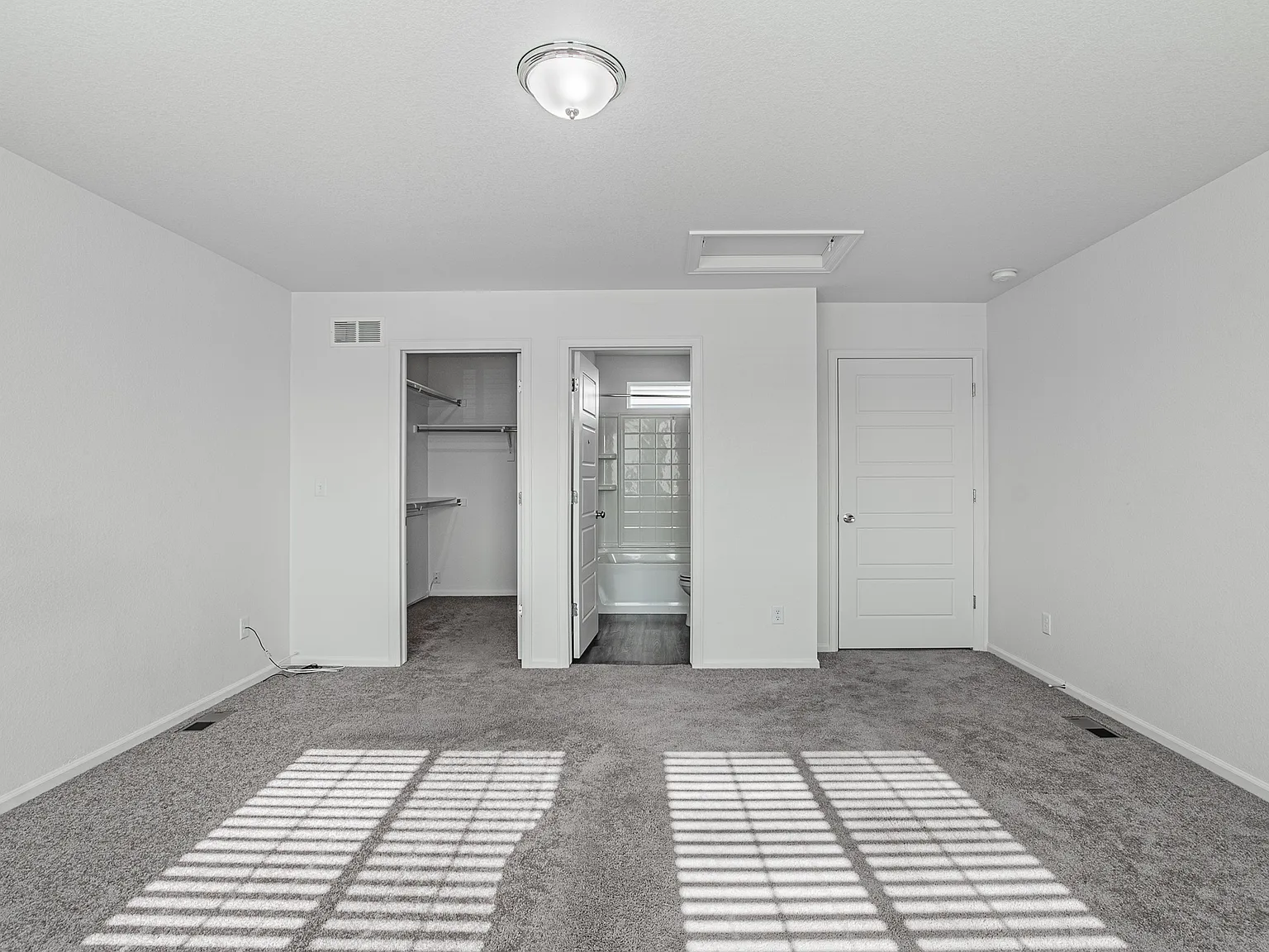 4 bed, 1715 sqft, $2,900 — Photo 4