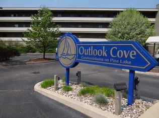 310 Outlook Cove Dr, La Porte, IN 46350