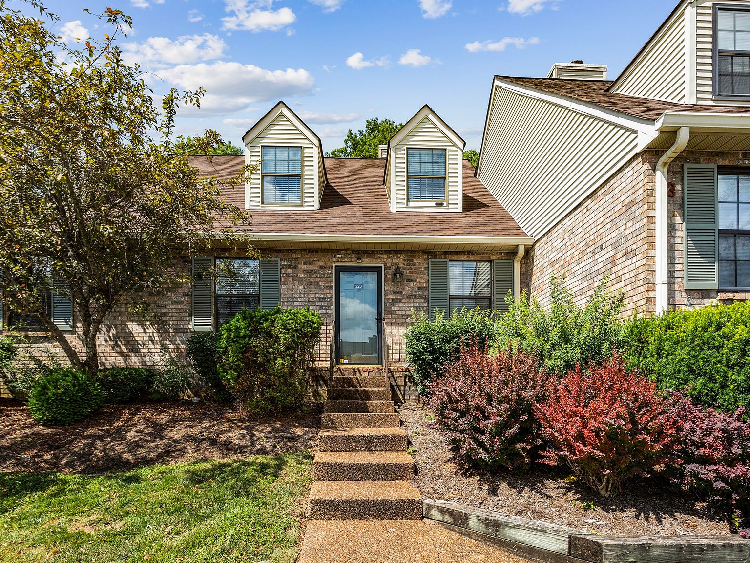 220 Deerpoint Ct, Hendersonville, TN 37075 Zillow