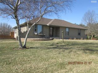 14101 Rennett Rd, Kearney, MO 64060