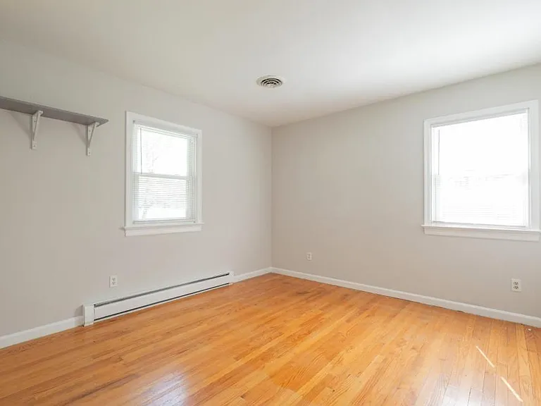 2900 Clintwood Rd — Photo 20