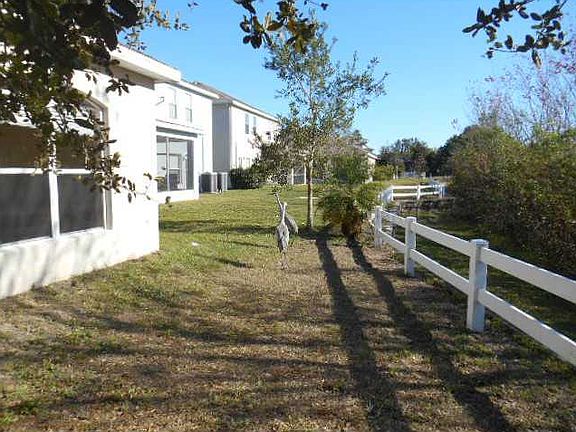 4th image of 9817 Jasmine Brook Cir