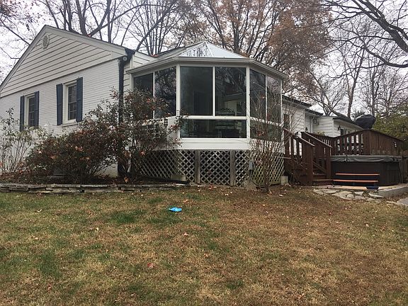 4th image of 356 Summerdale Ln
