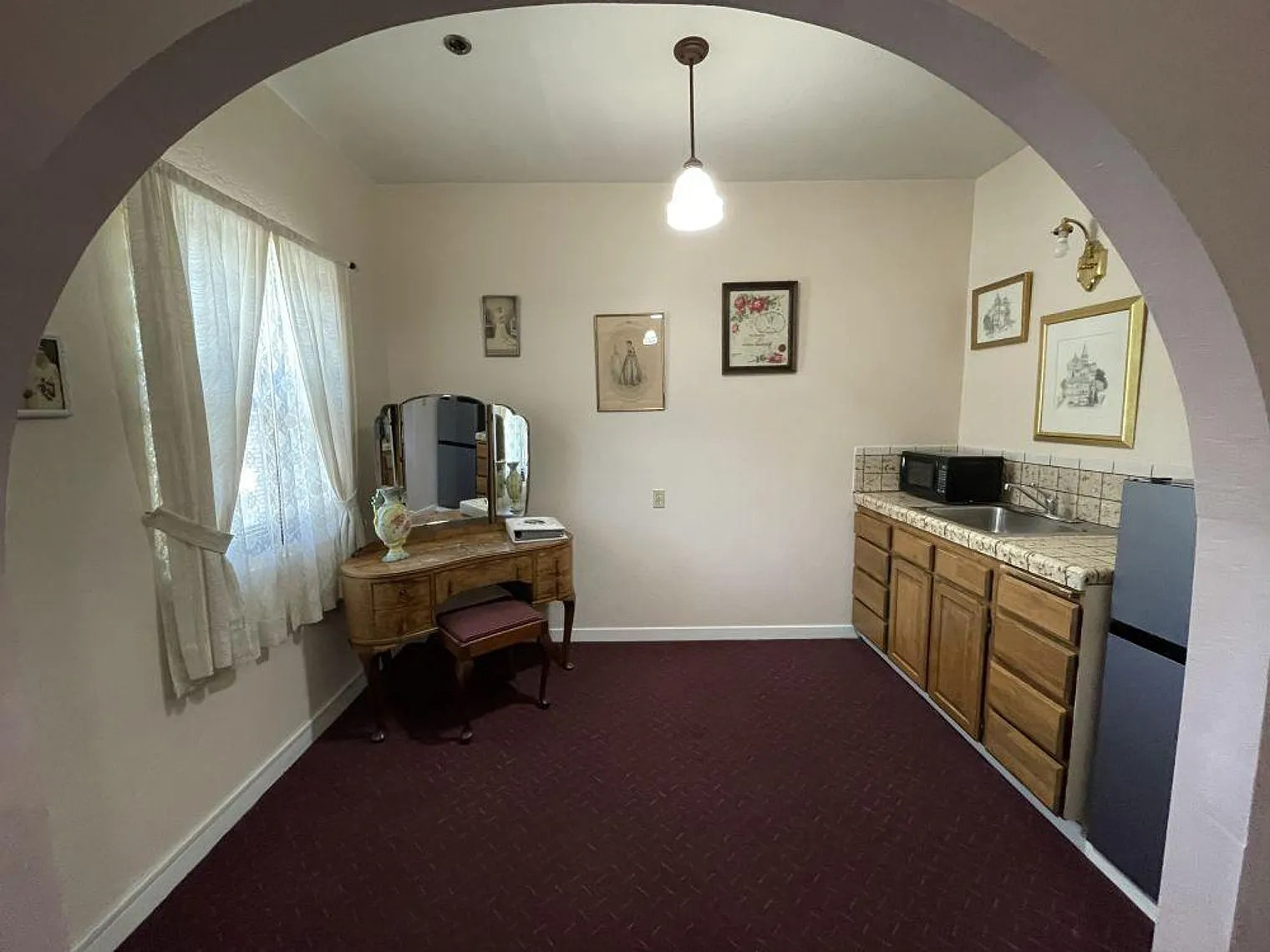 1 bed, 1.0 bath, 387 sqft, $4,162 — Photo 3