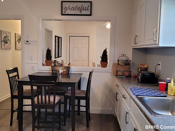 Large Eat In Kitchen