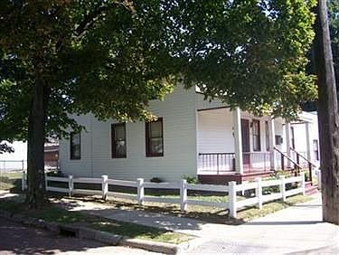 3rd image of 2324 Selzer Ave