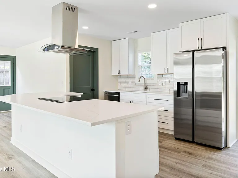 757 Silver Lake Rd — Photo 8