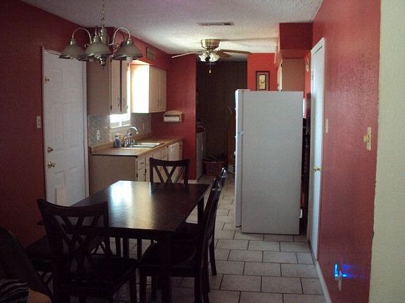 4th image of 5107 Leisure Dr