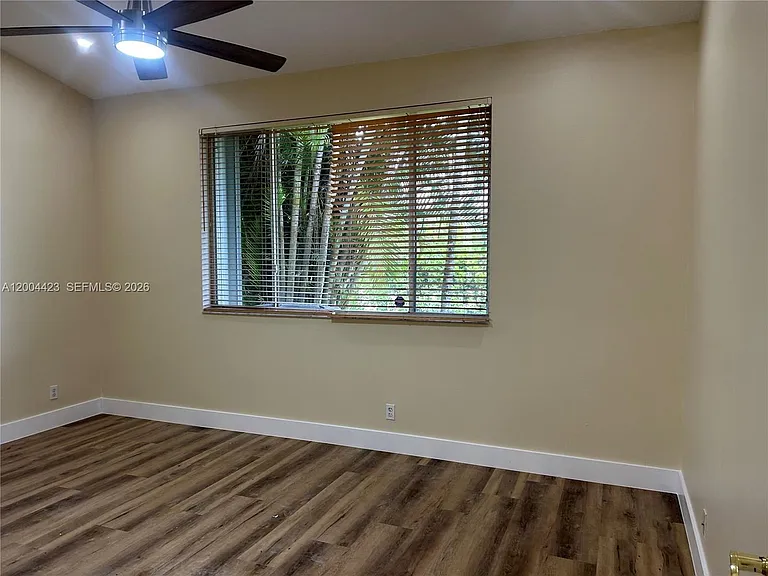 15851 SW 10th St #15851 — Photo 7