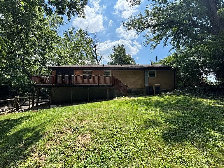 7914 Woody Hollow Dr — Photo 4