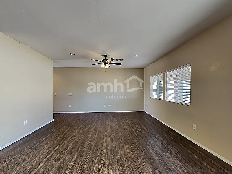 8364 W Green Kingfisher Ln — Photo 8