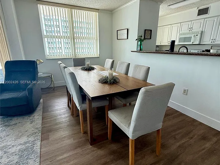 1155 Brickell Bay Dr #1702 — Photo 6