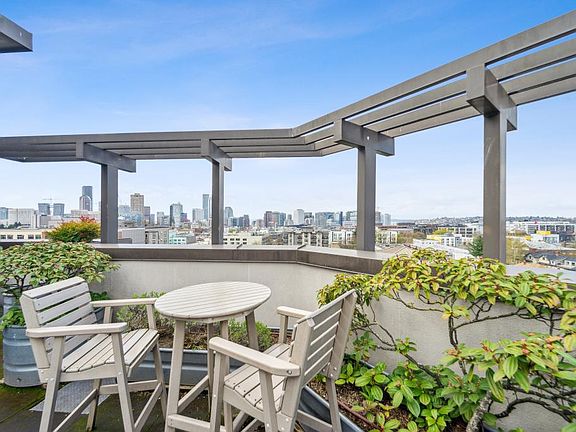 Rooftop Deck
