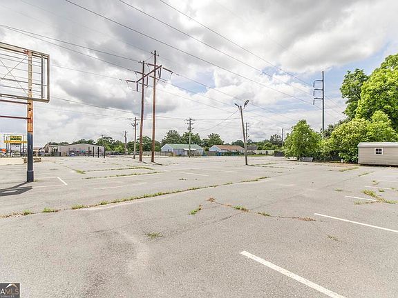 2nd image of 1301 Watson Blvd