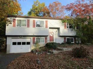 9 Sharon Ct, Bethel, CT 06801