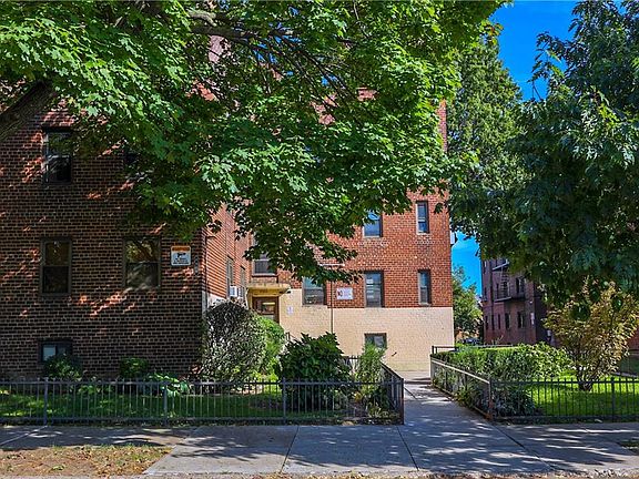 4th image of 8909 Bay 16th St APT 3D