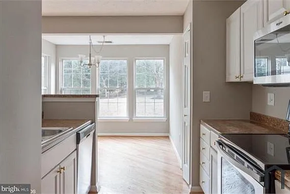 2 bed, 1193 sqft, $2,125 — Photo 2