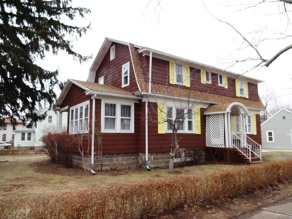 1st image of 257 Mill St