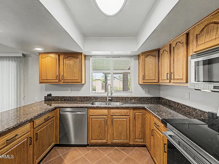 3910 E Shangri La Rd — Photo 14