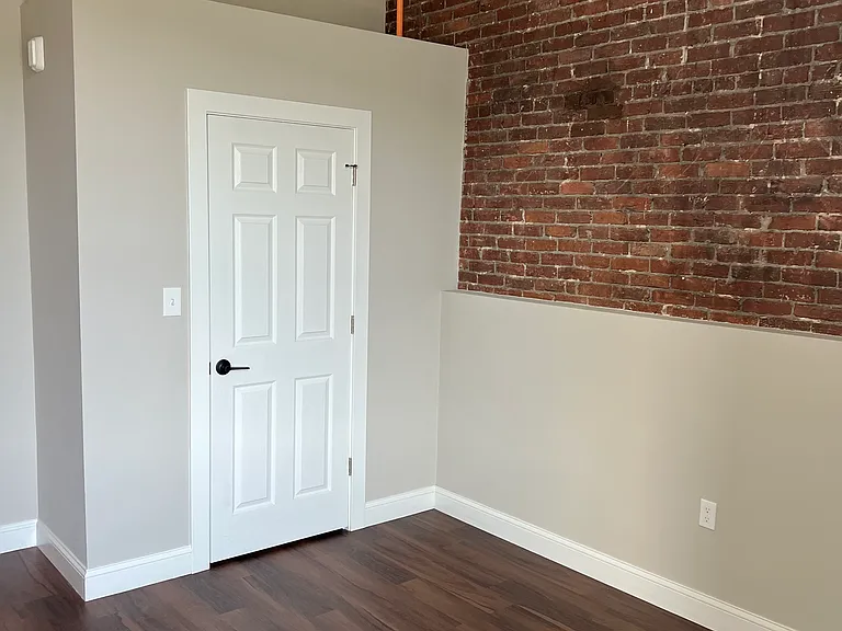 298 Main St #5 — Photo 13