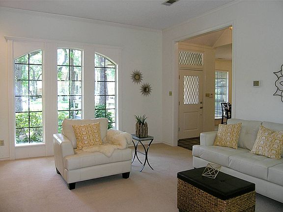 4th image of 4800 Villa Vera Dr