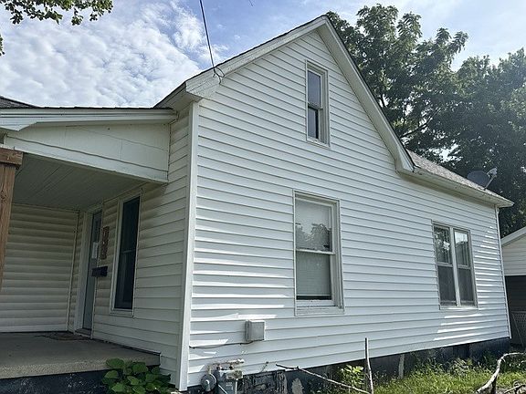 4th image of 706 N Victor St