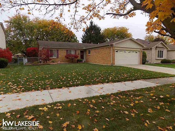 3rd image of 47241 Blossom Ln