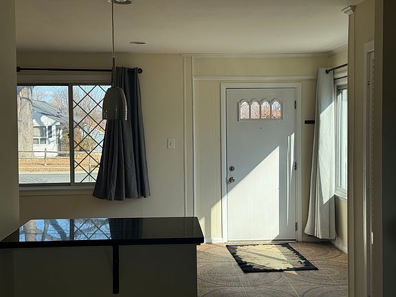 5th image of 1629 Lewis Ave