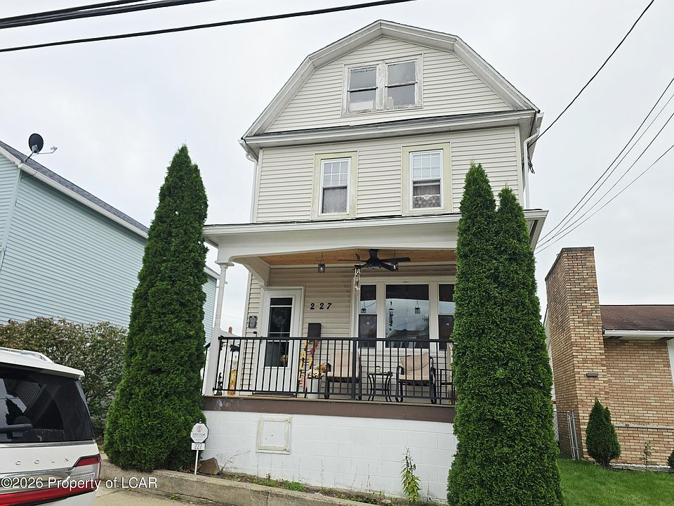 1st image of 227 W Church St