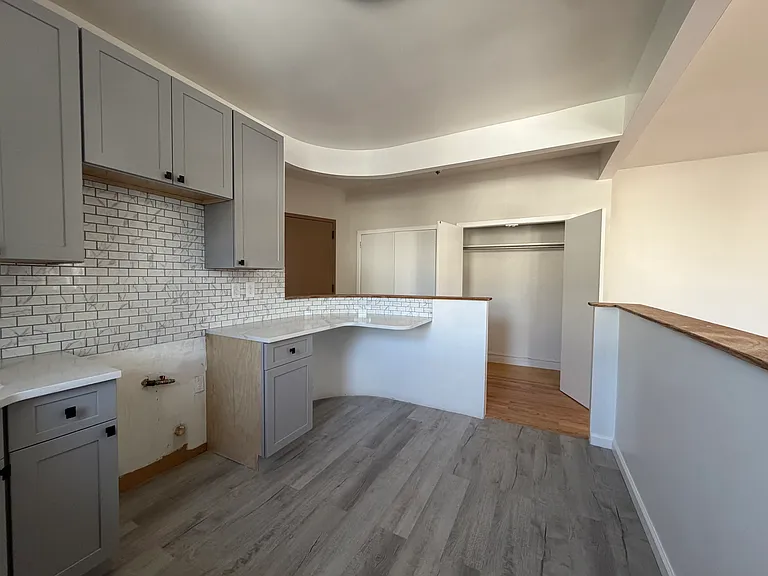2201 Avenue U #2G — Photo 2