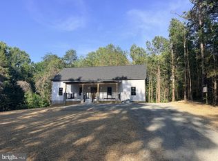 972 Days Bridge Rd, Mineral, VA 23117