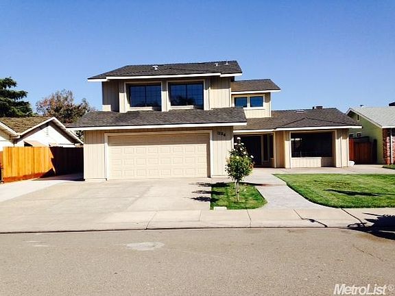 3rd image of 1224 Correia Pl