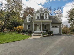 52 Long Hill Rd, Brookfield, MA 01506