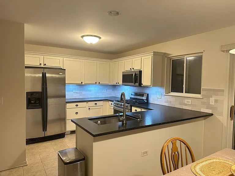 24463 John Adams Dr — Photo 3