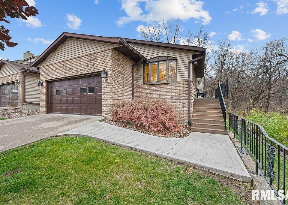 1st image of 880 47th Ave #2