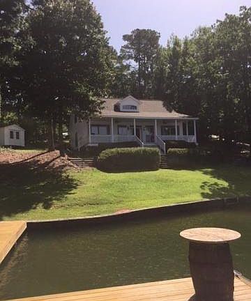 2nd image of 109 Beaver Ln