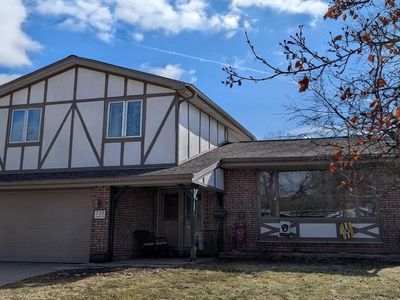 719 Lynne DRIVE, Waukesha, WI, 53186