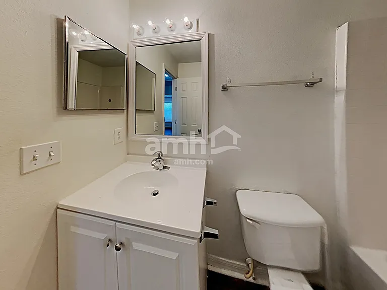 10421 Opus Dr — Photo 18