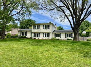 377 4th Ct E, Carmel, IN 46033