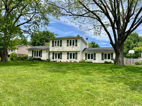 377 4th Ct E, Carmel, IN 46033